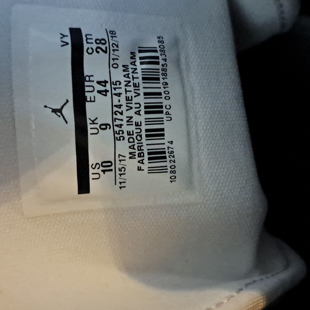 Size 10 Mens Jordan 1 Mid Hornets 2018 NWT - Picture 4 of 10